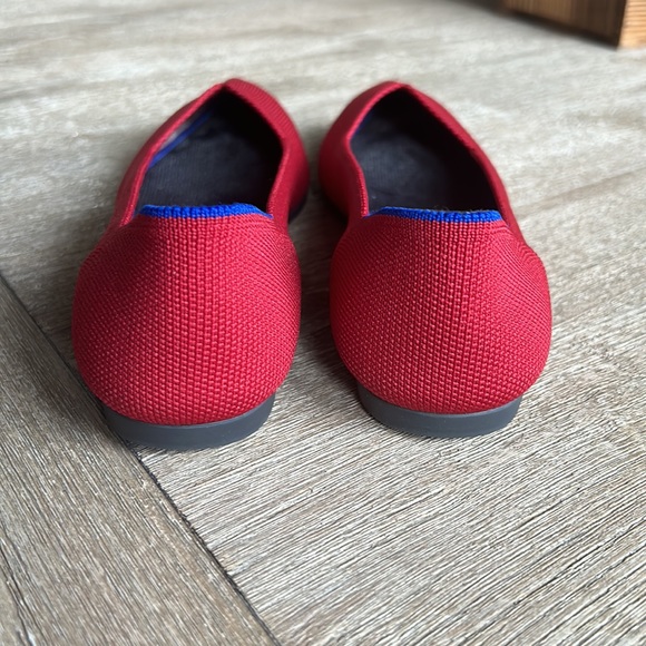 Point Rothy’s in red - Picture 2 of 5